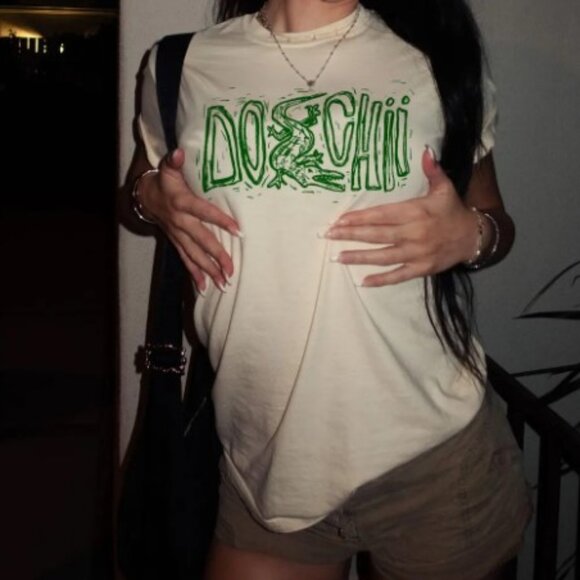 Doechii Alligator T-Shirt Swamp Princess Streetwear, Rap Hip Hop Graphic T-Shirt - Picture 1 of 3